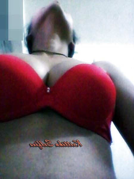 18P Naked Desi Girls