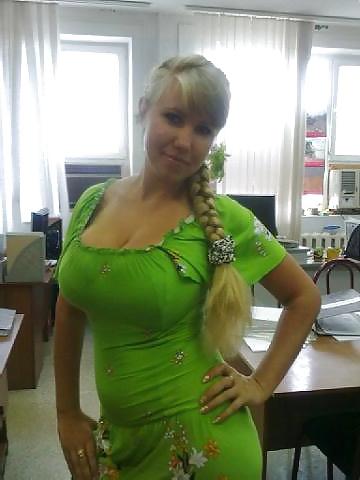 15P Busty Russian Woman 1656