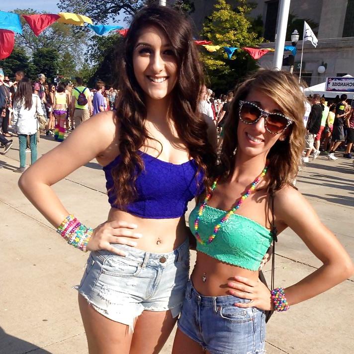25P Facebook college girls 14 sorority teens bikini party
