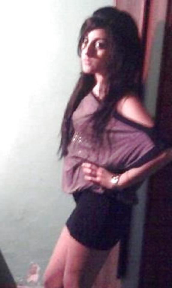 25P Sexy uk desi chicks