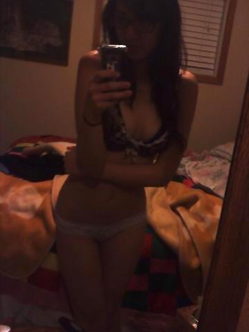 7P Self Shot Brunette