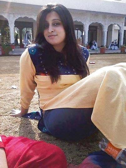 13P Indian Desi Pakistani delhi Karachi Lahore Mombai
