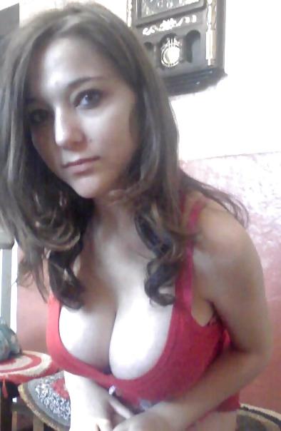 15P Busty Russian Woman 1762