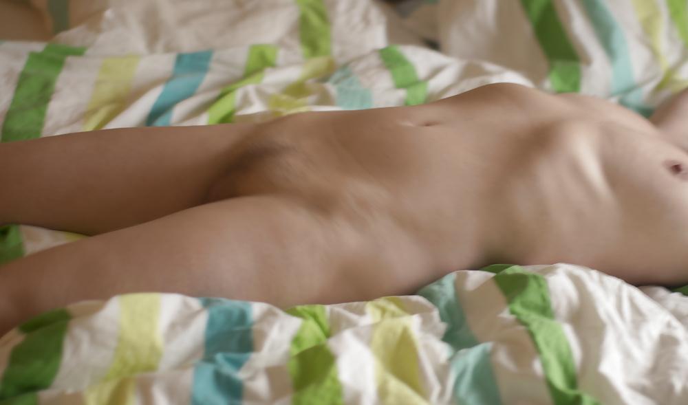 12P MILF with open pussy