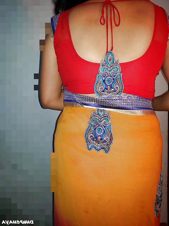 25P DESI SUPER HOT BHABHI SHOW HER SEXY ASSETS