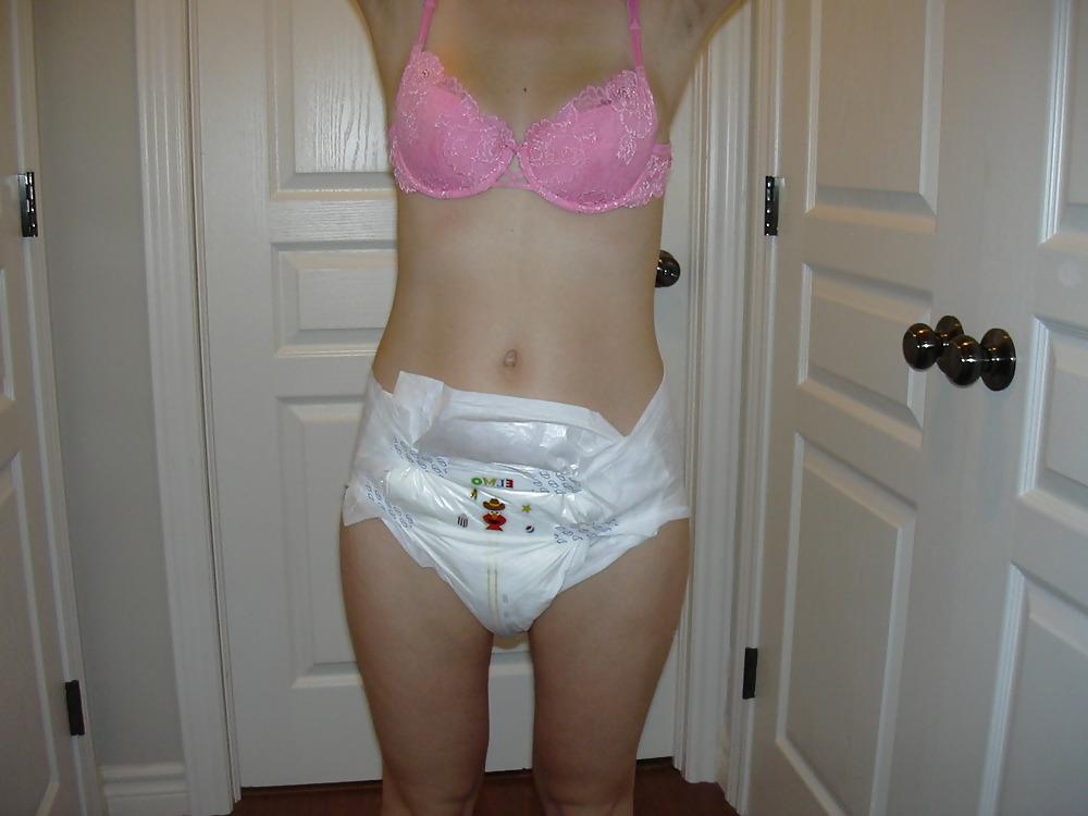 25P Wife In Diaper