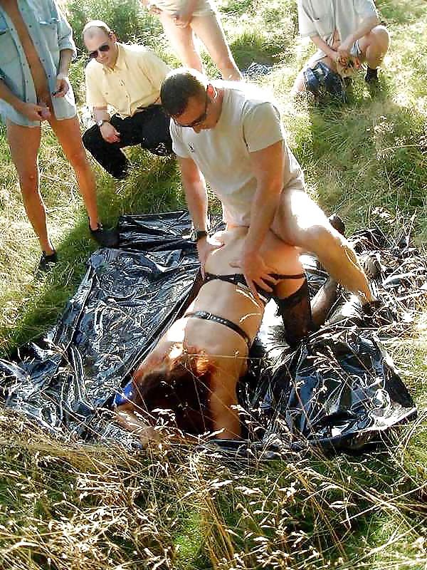 11P CUCK WIFE LENE used by several men outdoors