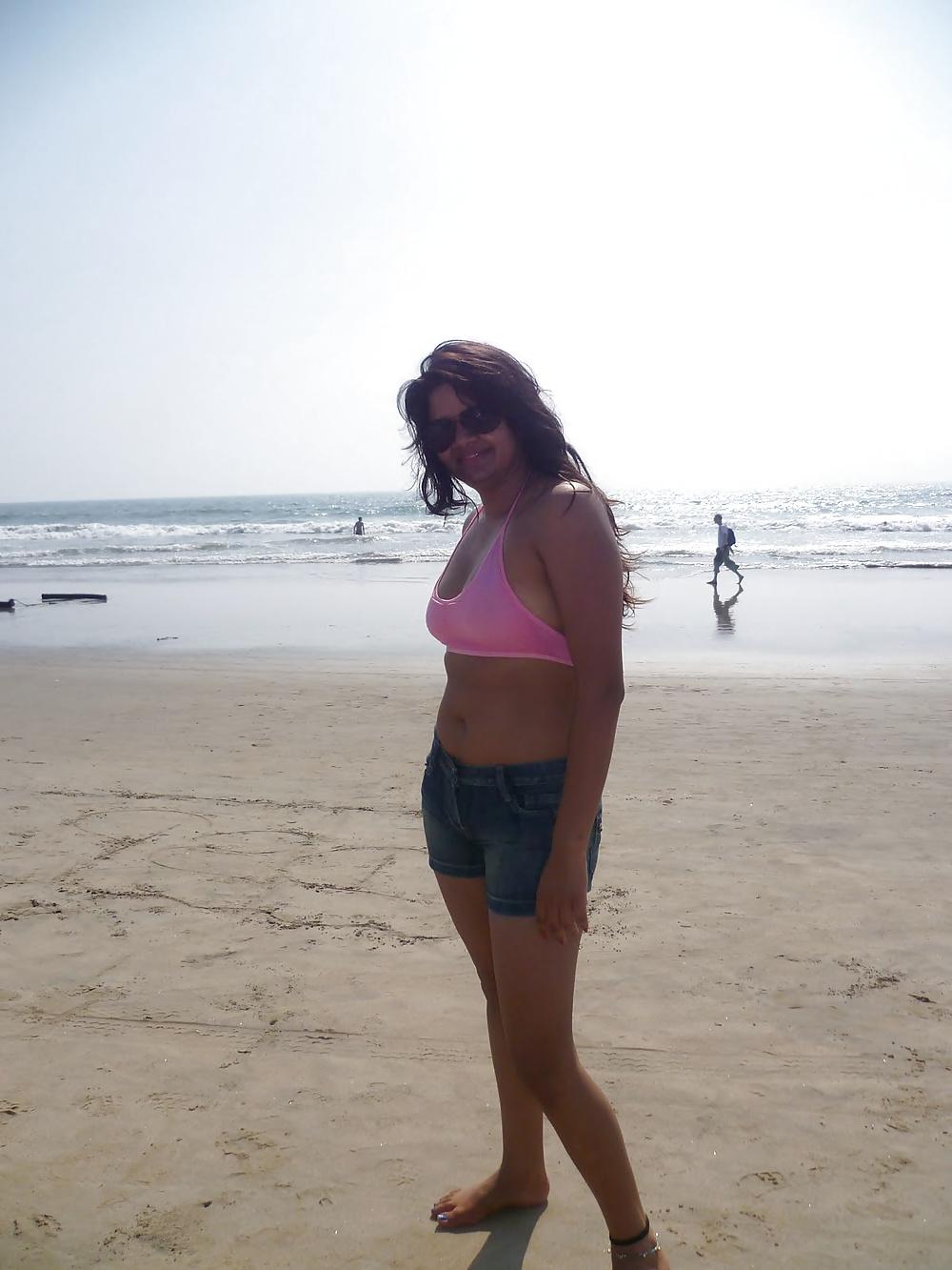 17P Desi Bikini Bash - 002
