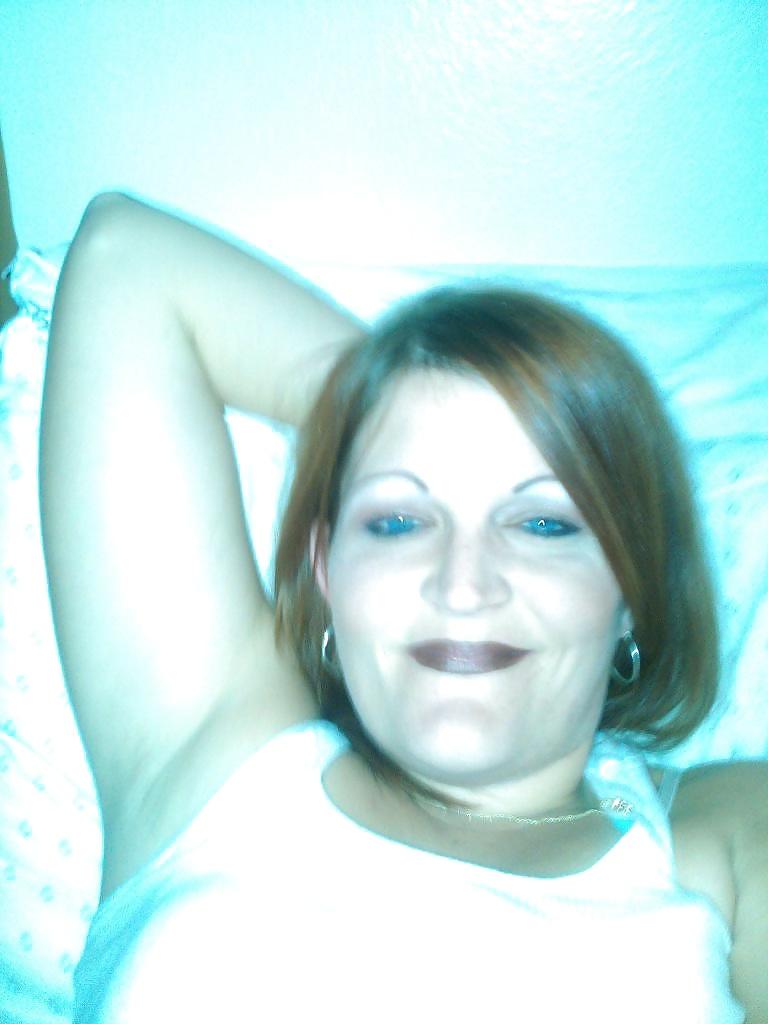 15P Mature MILF Self Shots