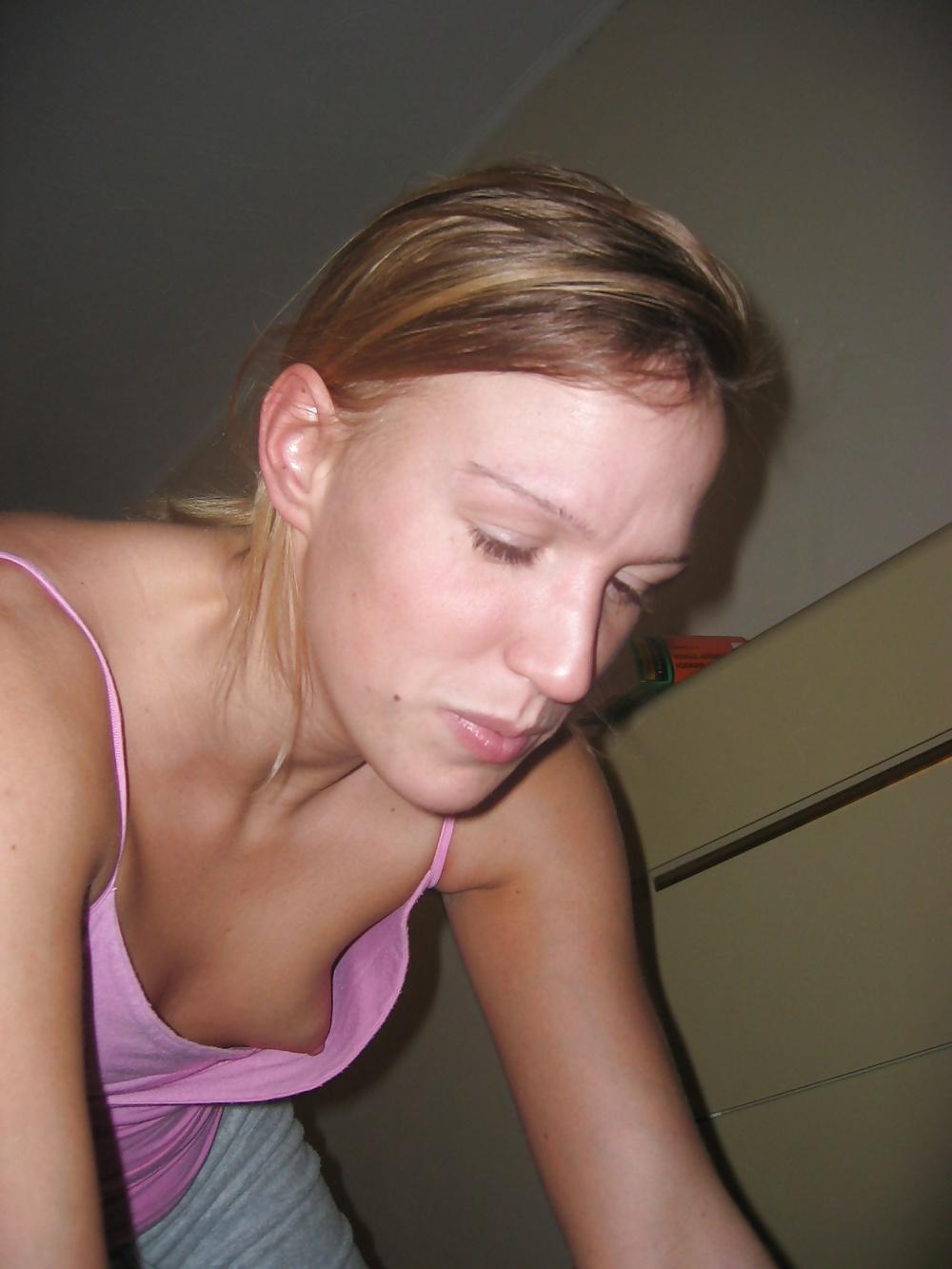 15P Downblouse young