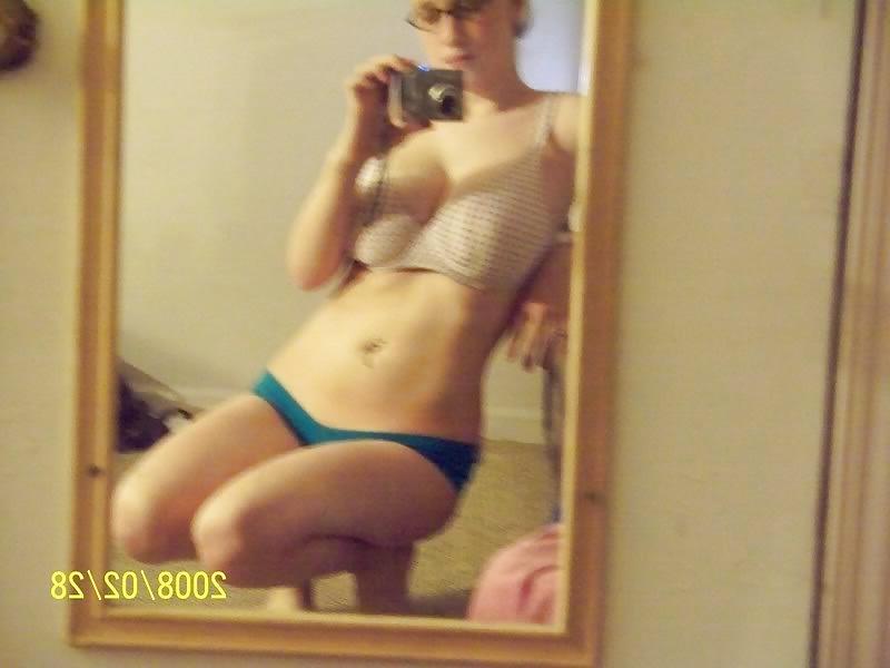 25P Jus Busty Girl Shoot Her Self