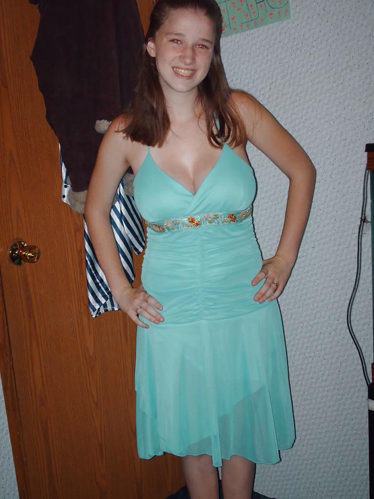 25P Jus Busty Girl Shoot Her Self