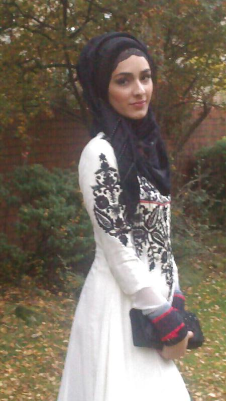 13P Hijab desi