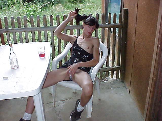 25P Small titted skinny Cheela inserting winebottle to her pussy