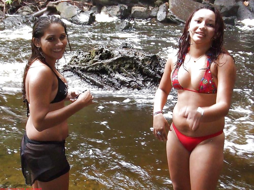 10P Desi Bikini Bash - 006
