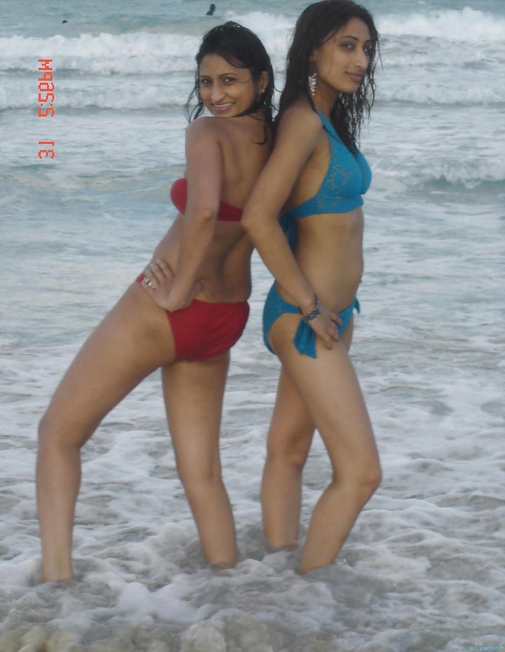 10P Desi Bikini Bash - 006