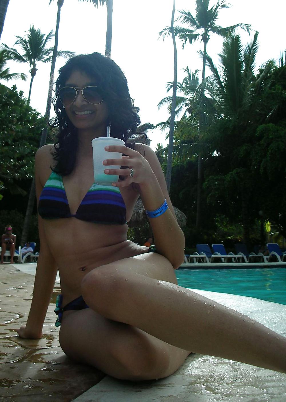 10P Desi Bikini Bash - 006