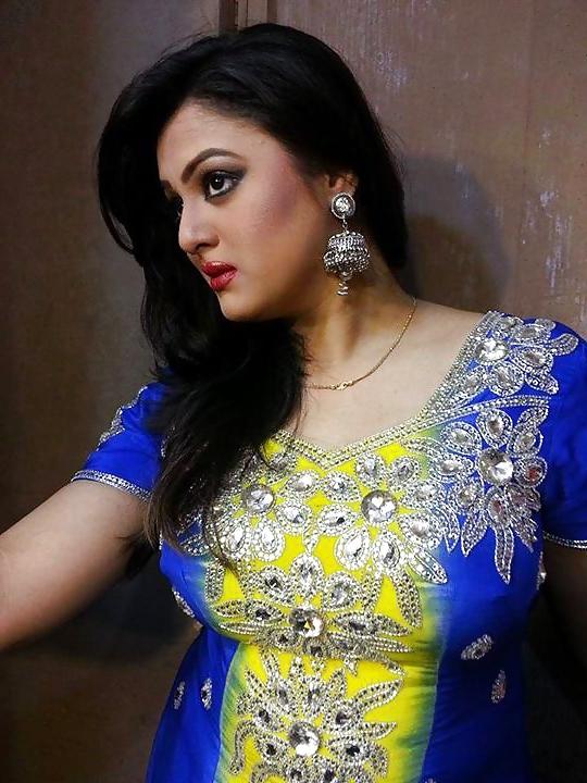 4P Maya Khan  