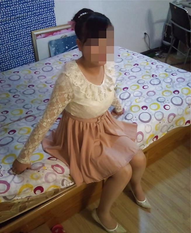 19P Wanna lick her feet ?