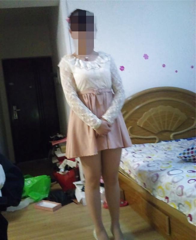 19P Wanna lick her feet ?