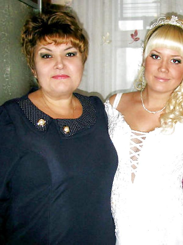 18P Russian Mothers&Daughters! Amateur Mixed!