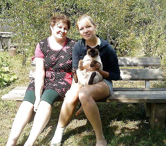 18P Russian Mothers&Daughters! Amateur Mixed!