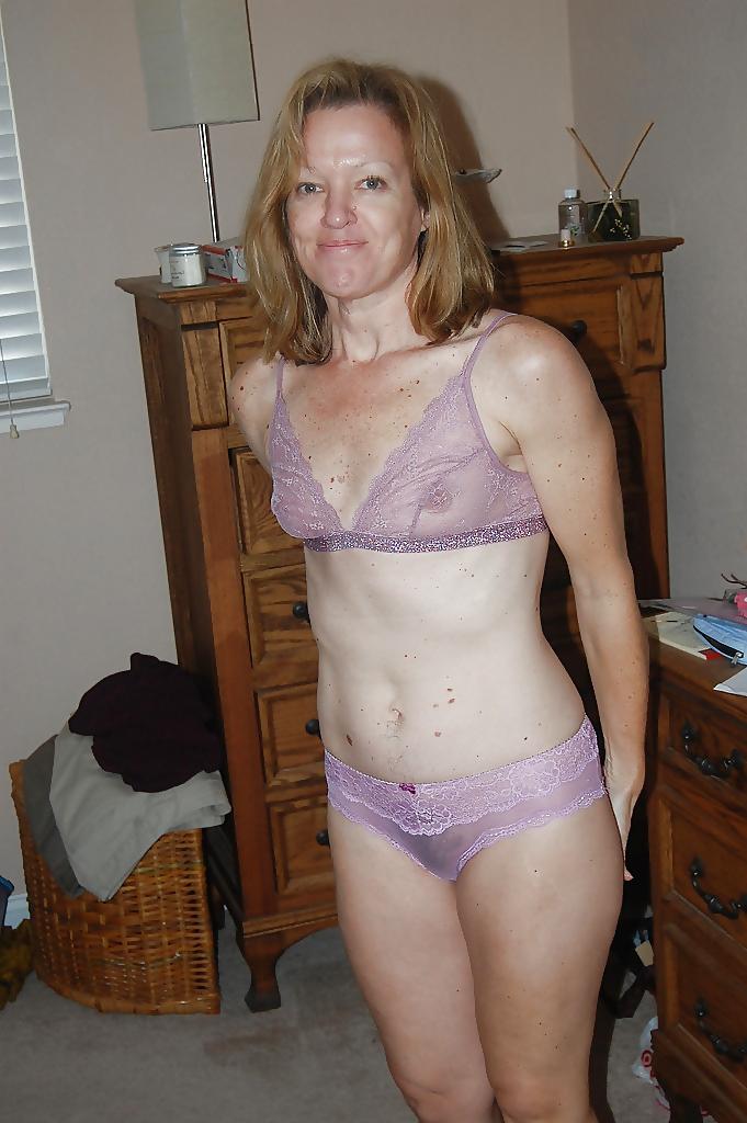 25P See throug, pokies, oops, flashing