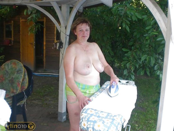 25P Old wife