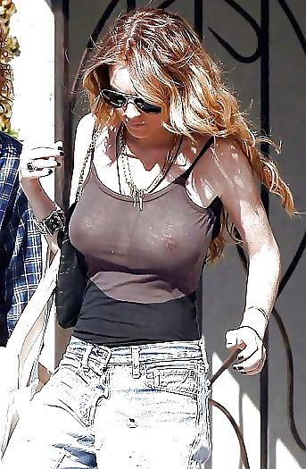 25P Psstt! I can See Your Boobies.