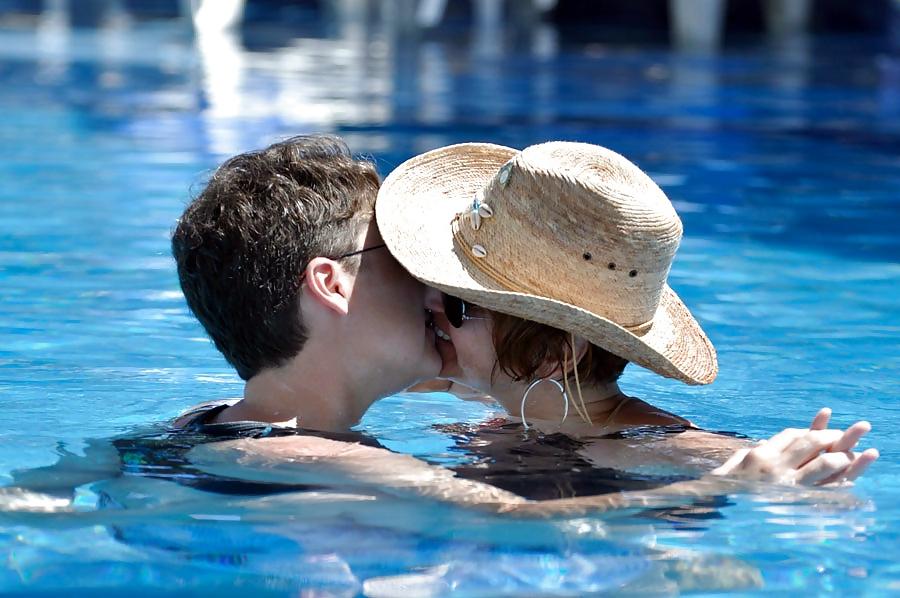 11P More sexy lesbians I met on my vacation