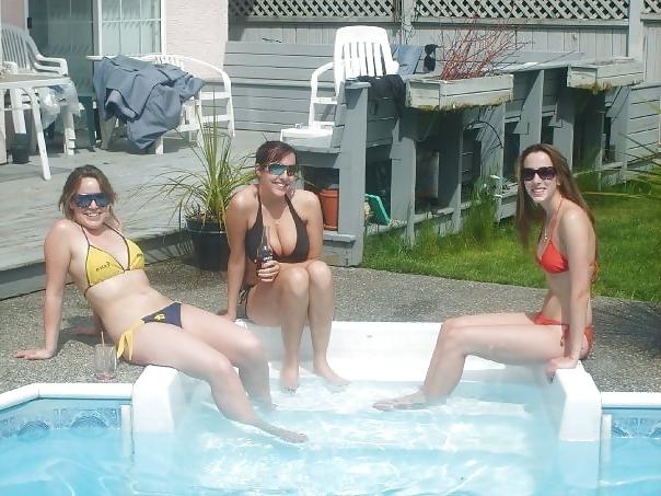 25P Sexy downblouse teen HUGE slut Tina, great tits! 