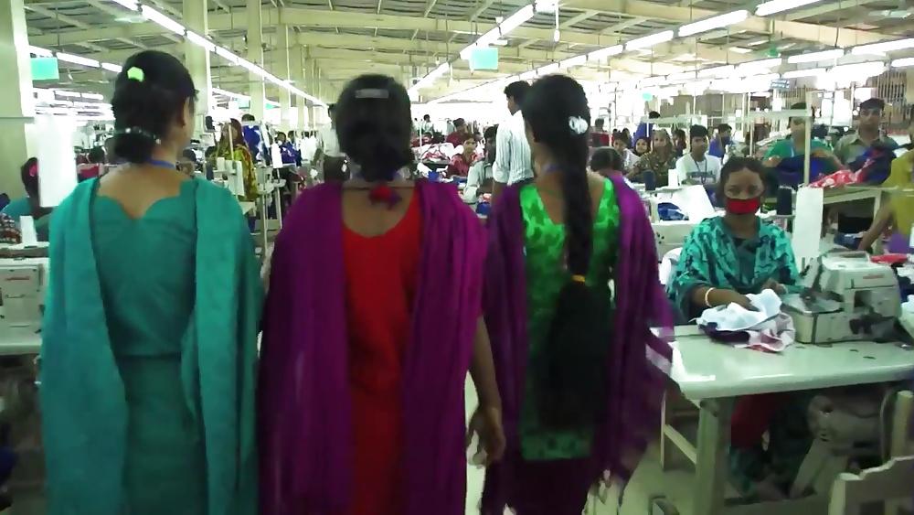 6P Bangladeshi Garments Girls filmed by white guy 