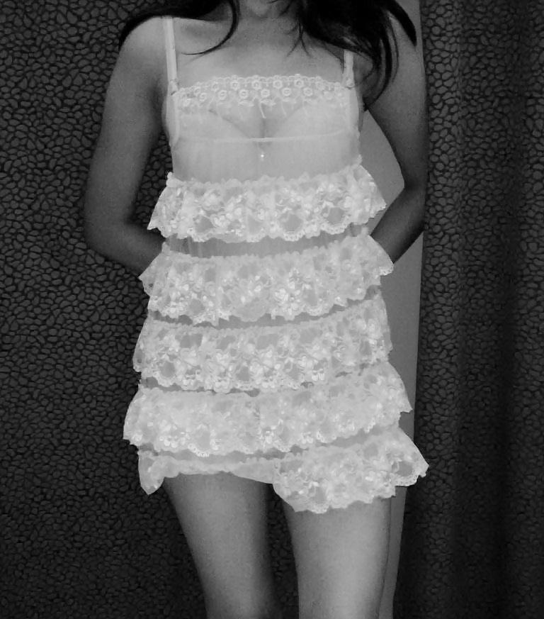8P Black and White Desi action