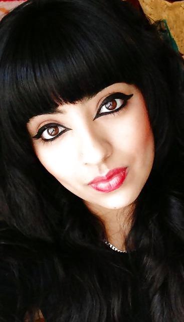 13P WEST LONDON PAKIS INDIANS DESI COMMENT