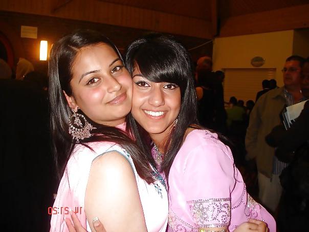 13P WEST LONDON PAKIS INDIANS DESI COMMENT