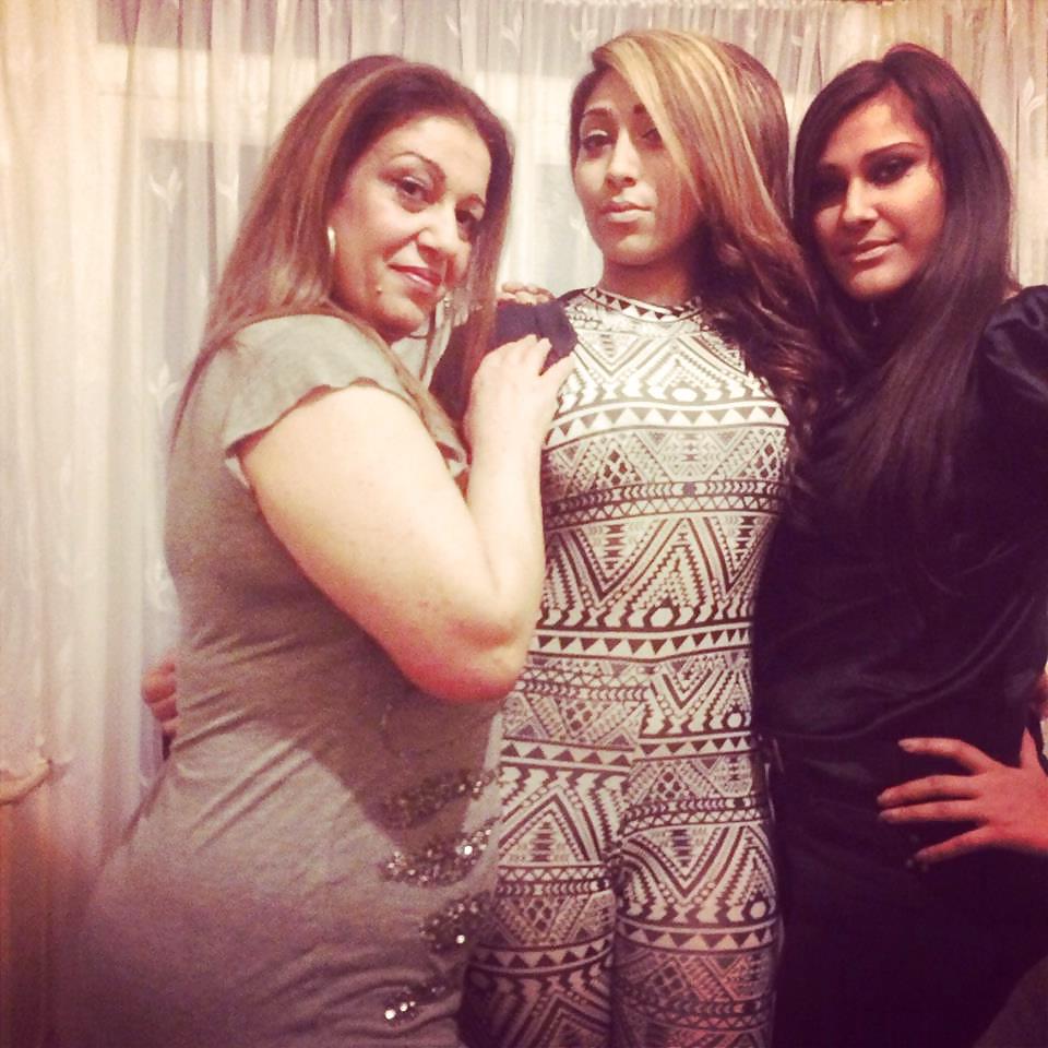 13P WEST LONDON PAKIS INDIANS DESI COMMENT