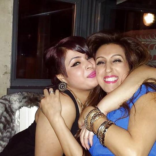 13P WEST LONDON PAKIS INDIANS DESI COMMENT