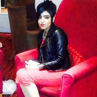 13P WEST LONDON PAKIS INDIANS DESI COMMENT