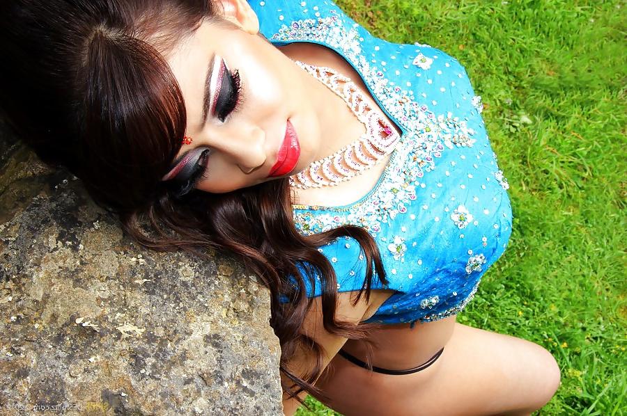 18P Desi Girl Sabrina
