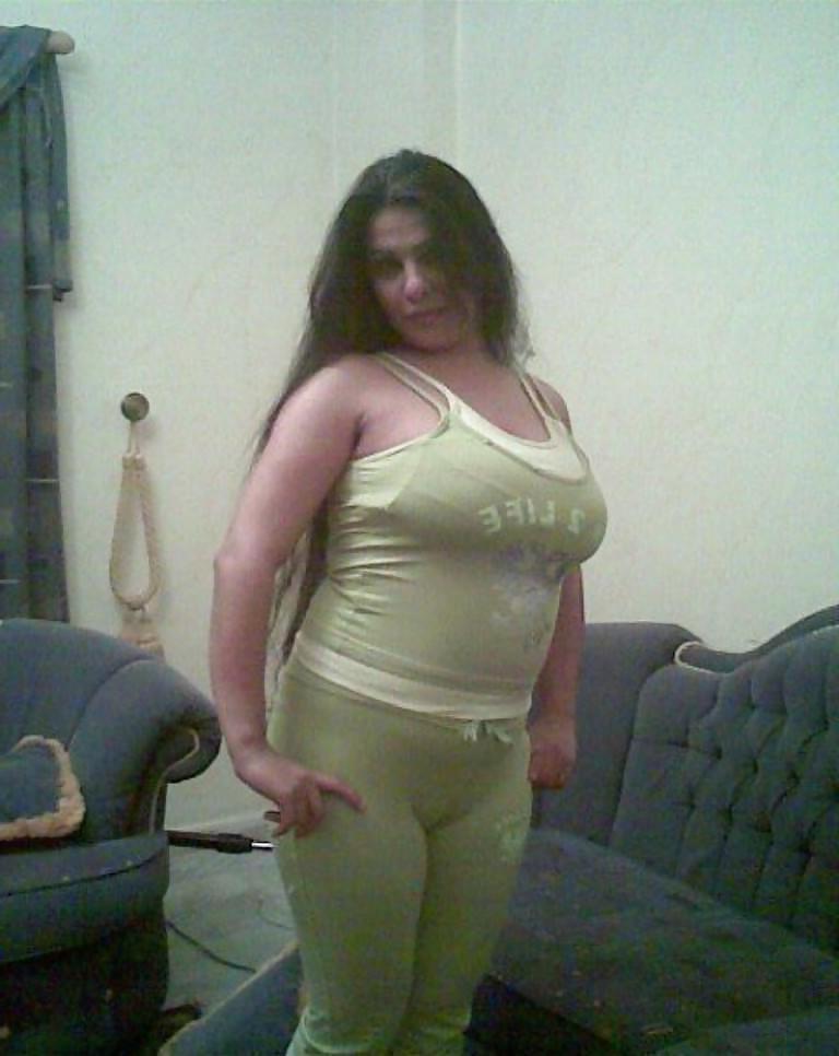 25P Arab Girls