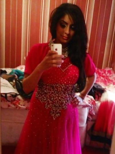 25P Mix of Paki Desi Sikh Hijabi Apni Pakistani Muslim Girls