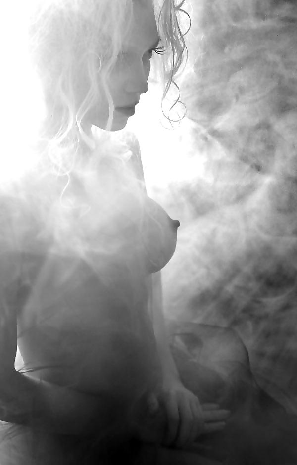 25P Black and White Beauty II