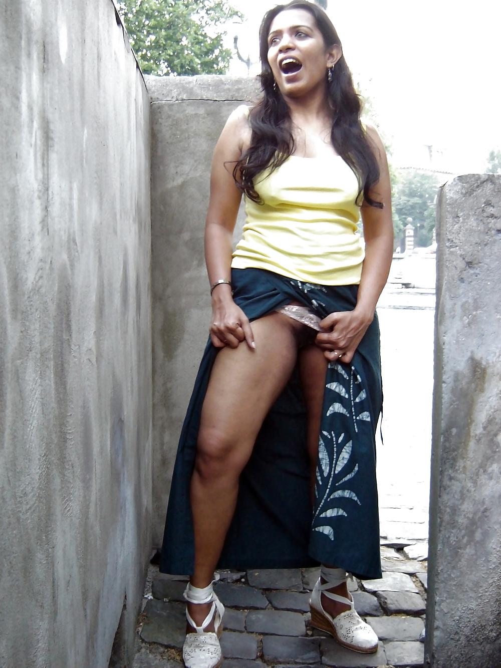 8P Desi Indian Milf Loves Exposing Herself Outdoors 2