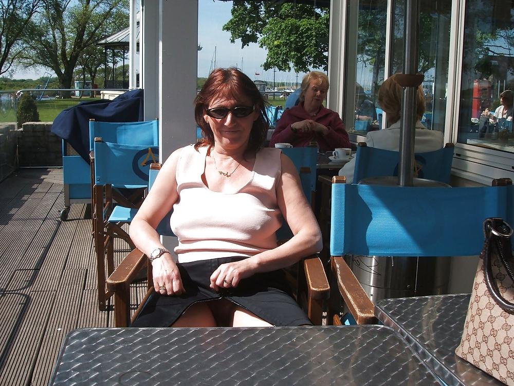 25P Her Nipples Are Poking Through The Top 3