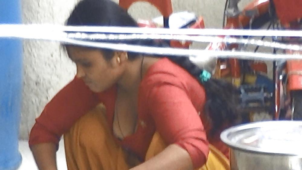 5P Desi young bhabhi downblouse