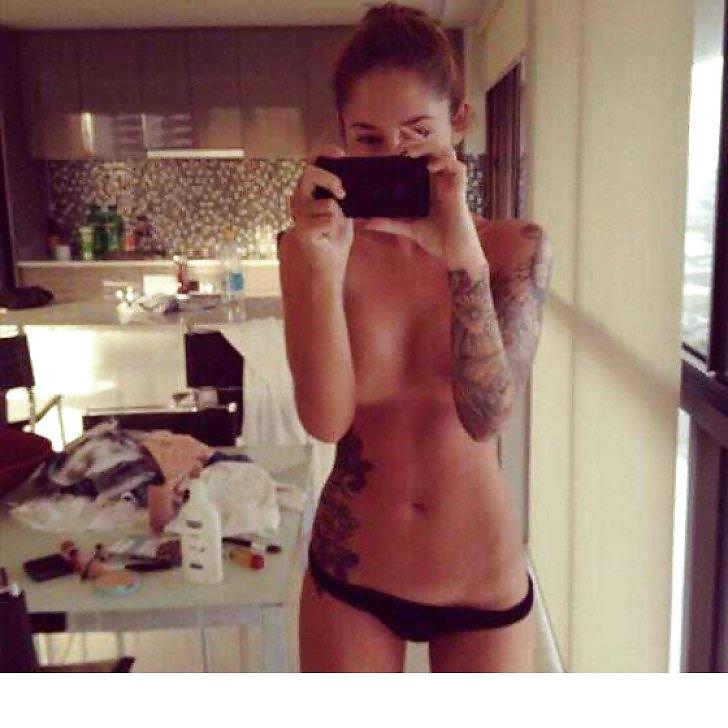 25P Random Sexy Self Shots