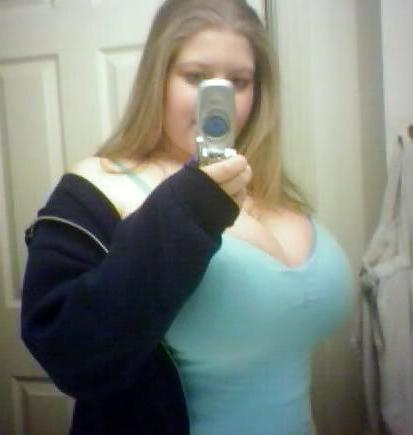 25P Busty Amateurs - Busty GFs - Candids & Self-Shot 2