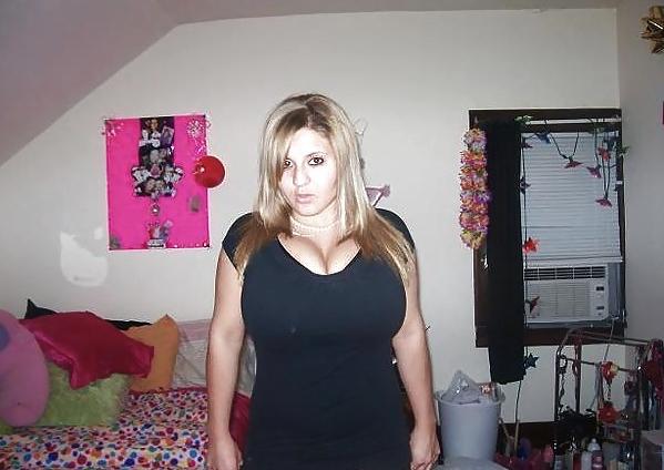 25P Busty Amateurs - Busty GFs - Candids & Self-Shot 2