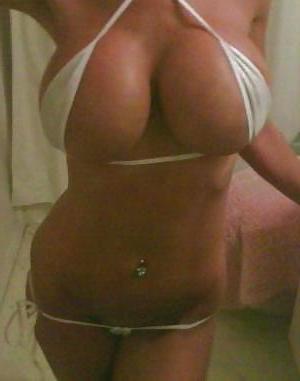 25P Busty Amateurs - Busty GFs - Candids & Self-Shot 2