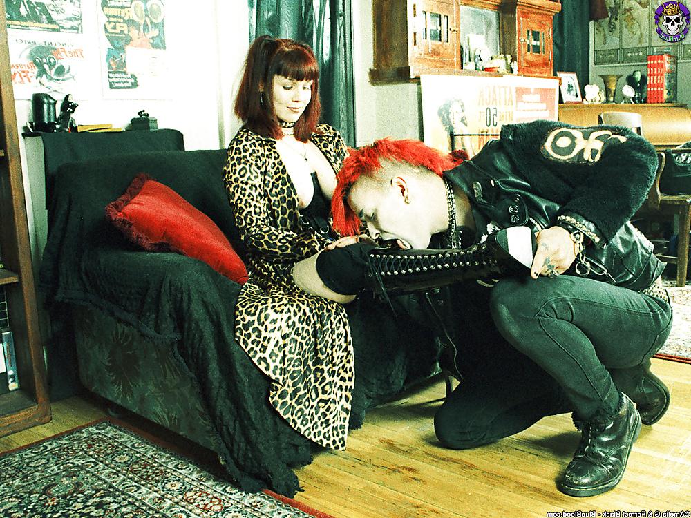 25P Punk sex and foot fetish